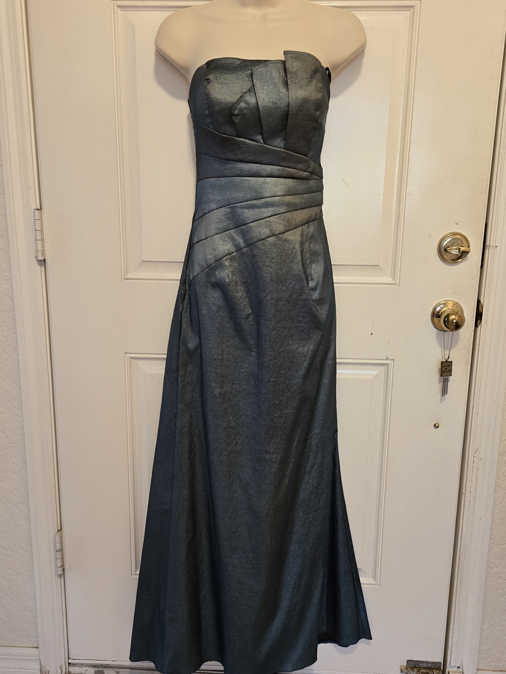Jessica McClintock Strapless Metallic Teal-Gray Evening Gown Size 8 fits US 4
